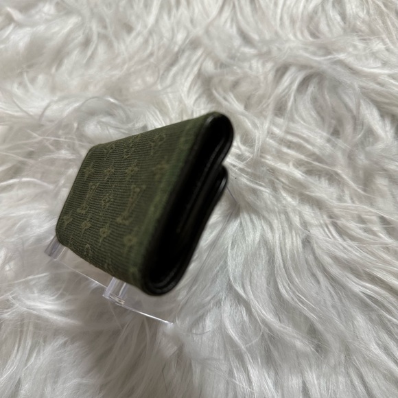 Louis Vuitton Green Monogram Canvas Keyholder Vintage EUC - Picture 4 of 16